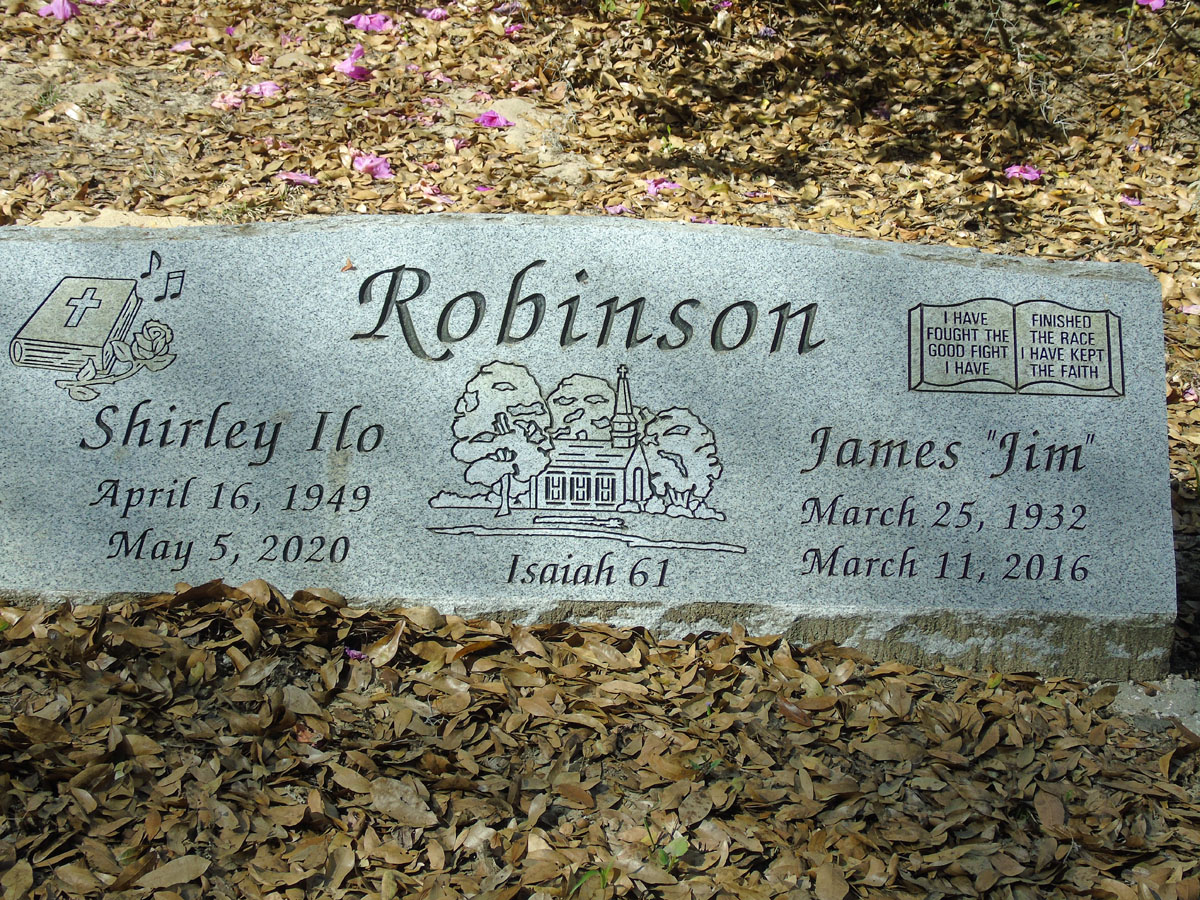 Headstone for Robinson, Shirley Ilo